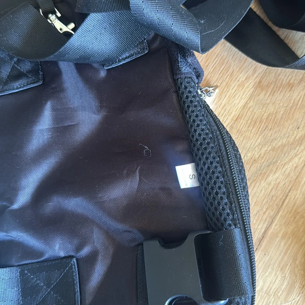 Black Dog Pet Carrier